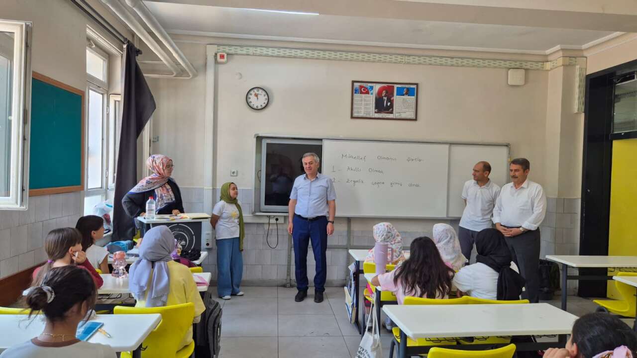 Meram'da eğitim denetimi! Sınıfları tek tek gezdi 3